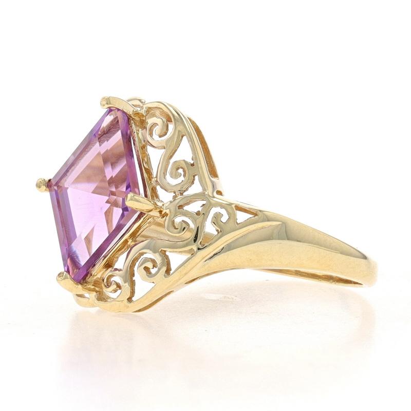 Mixed Cut Yellow Gold Amethyst Cocktail Solitaire Bypass Ring - 10k Lozenge 1.50ct For Sale