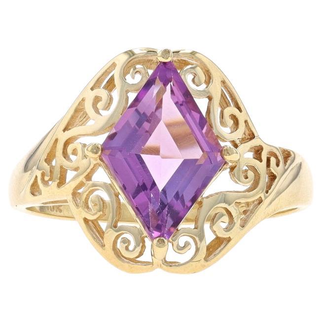 Yellow Gold Amethyst Cocktail Solitaire Bypass Ring - 10k Lozenge 1.50ct For Sale