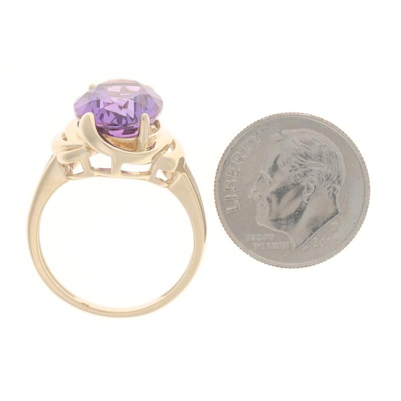 Yellow Gold Amethyst Cocktail Solitaire Ring - 14k Oval 6.50ct In Good Condition For Sale In Greensboro, NC