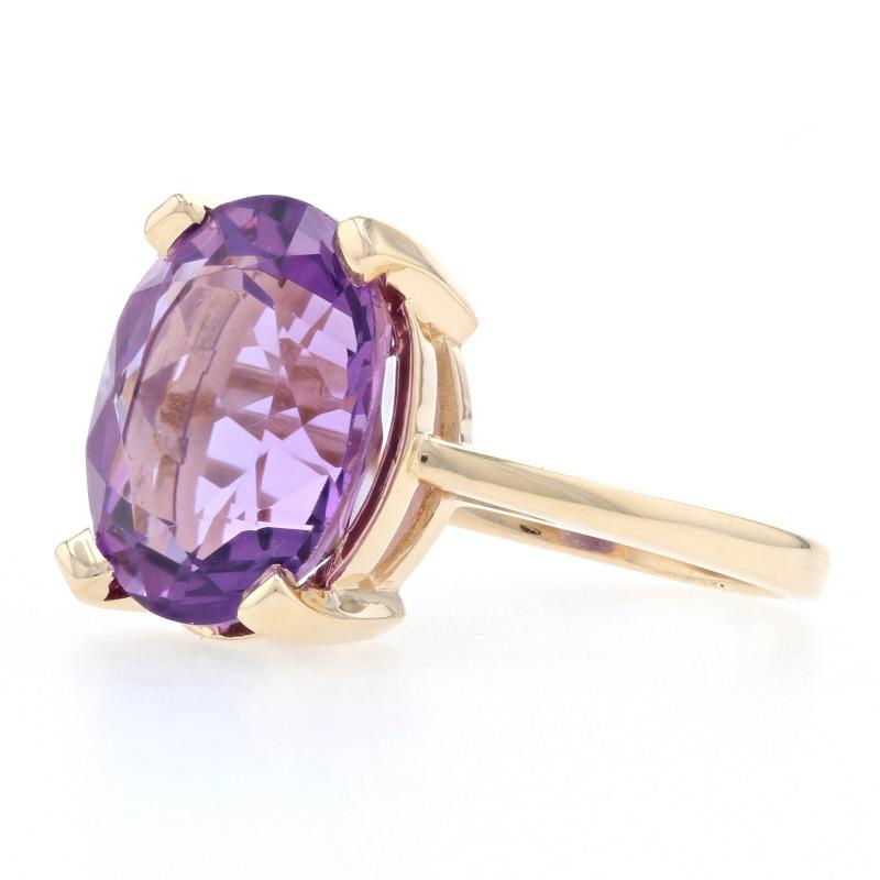 Yellow Gold Amethyst Cocktail Solitaire Ring, 14k Oval Cut 8.20ct In Excellent Condition In Greensboro, NC