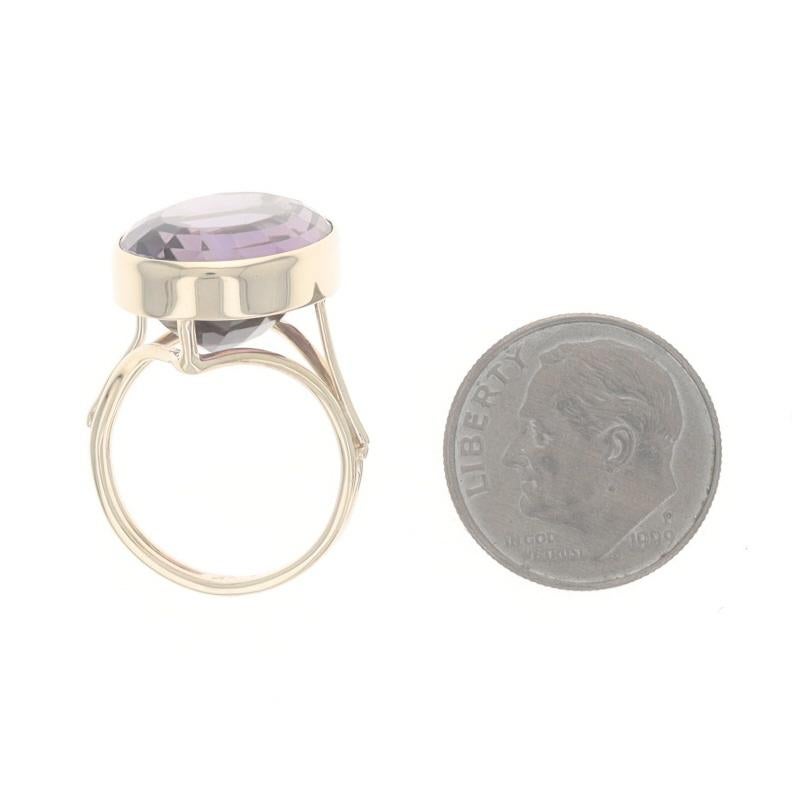 Bague Solitaire Cocktail Améthyste en Or Jaune 14k Oval Step Cut 11.20ct en vente 1