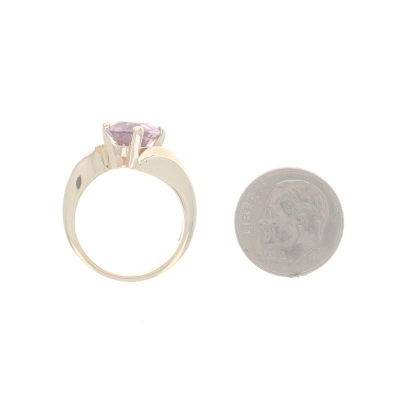 Bague bypass en or jaune 14 carats avec améthyste et diamants, 2,40 carats poids total en vente 1