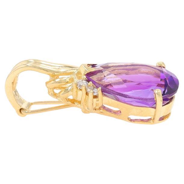 Contenu du métal : Or jaune 14k

Informations sur les pierres

Améthyste
Carat(s) : 3.89CT
Coupe : Poire
Couleur : violet

Diamants naturels
Carat(s) : .04CTW
Coupe : Brillant rond
Couleur : G - H
Clarté : SI1 - SI2

Total des carats :