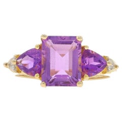 Gelbgold Amethyst-Diamantring - 10k Smaragd & Trillion 2,47ctw Drei-Stein