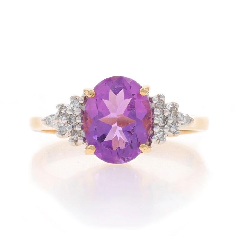 Taille : 6 1/2
Frais de taille : Up&Up 2 tailles pour $40 ou Down 1 taille pour $30

Contenu métallique : Or jaune 14k et or blanc 14k

Informations sur les pierres

Améthyste naturelle
Carat(s) : 1.75ct
Coupe : Ovale
Couleur : violet

Diamants