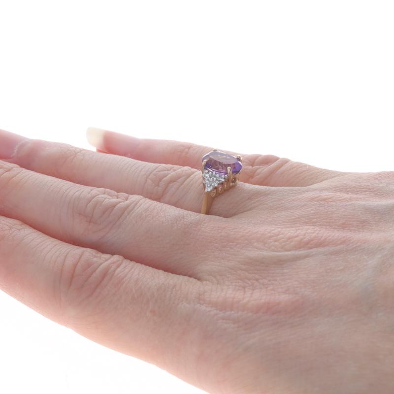 Bague en or jaune 14 carats, diamants et améthyste ovale 1,85 carat Pour femmes en vente