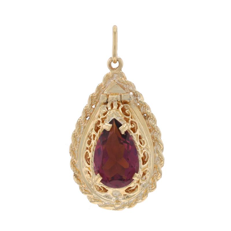 Metal Content: 14k Yellow Gold

Stone Information

Simulated Amethyst
Cut: Pear

Style: Locket

Measurements

Tall (from stationary bails): 1 5/32