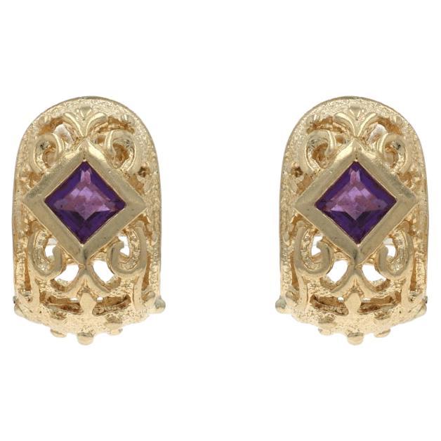 Orecchini a cerchio con scroll di ametista in oro giallo 14k Square 0,40ctw in vendita