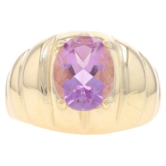 Yellow Gold Amethyst Solitaire Ring - 10k Oval 1.43ct Ribbed Dome For Sale