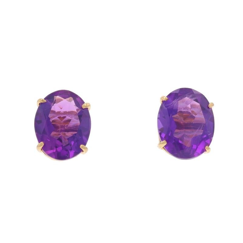 Contenu du métal : Or jaune 14k

Informations sur les pierres

Améthyste naturelle
Carat(s) : 3.50ctw
Coupe : Ovale

Total des carats : 3.50ctw

Type de fermeture : Fermeture papillon

Mesures

Haut : 3/8