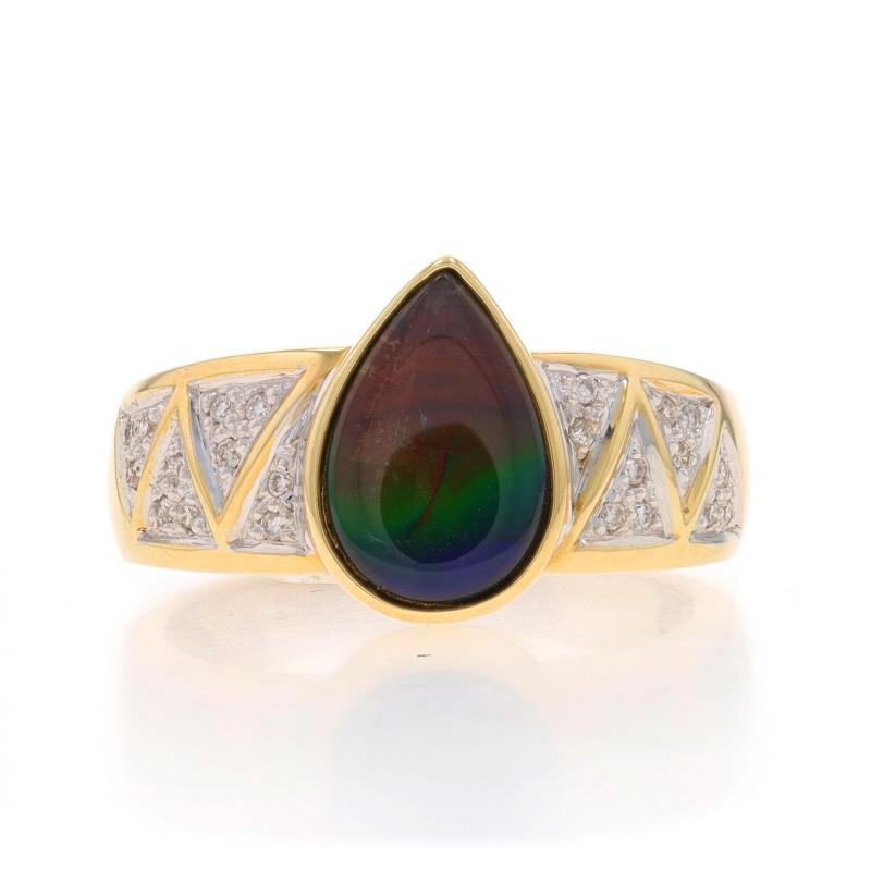 Dimensione: 10
Costo della taglia: Up & Up per 60$ o Down per 40$.

Contenuto del metallo: Oro giallo 18k e oro bianco 18k

Informazioni su A. Stone
Ammolite naturale
Taglio: Pera
Nota di Stone: tripletta

Diamanti naturali
Carati: .20ctw
Taglio:
