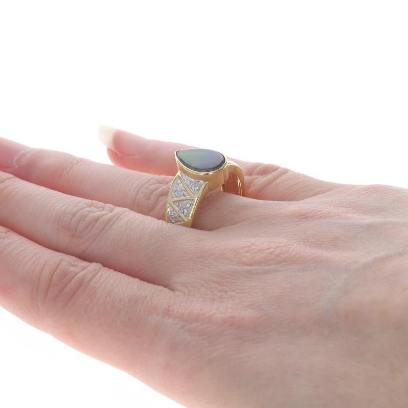 Donna Anello con diamanti in ammolite in oro giallo - 18k Pear .20ctw Triplet in vendita