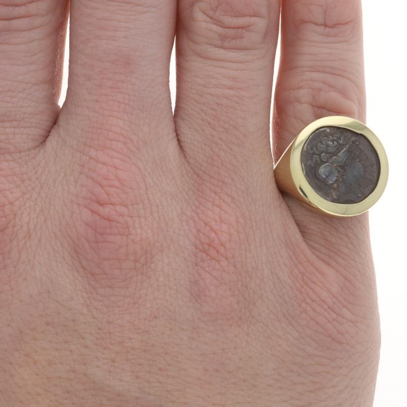 Bague pour homme en or jaune avec pièce de monnaie de la Grèce antique - 18k Apollo Silver Custom Neuf - En vente à Greensboro, NC