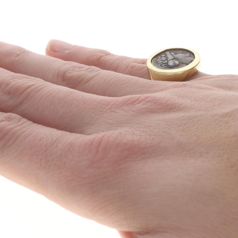 Bague pour homme en or jaune avec pièce de monnaie de la Grèce antique - 18k Apollo Silver Custom en vente 1