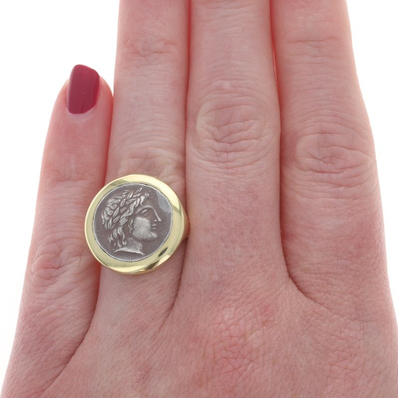 Bague en or jaune en forme de pièce de monnaie de la Grèce antique 18k Apollo Personnalisé Neuf - En vente à Greensboro, NC