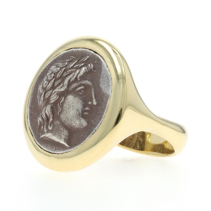 Bague en or jaune en forme de pièce de monnaie de la Grèce antique 18k Apollo Personnalisé Pour femmes en vente
