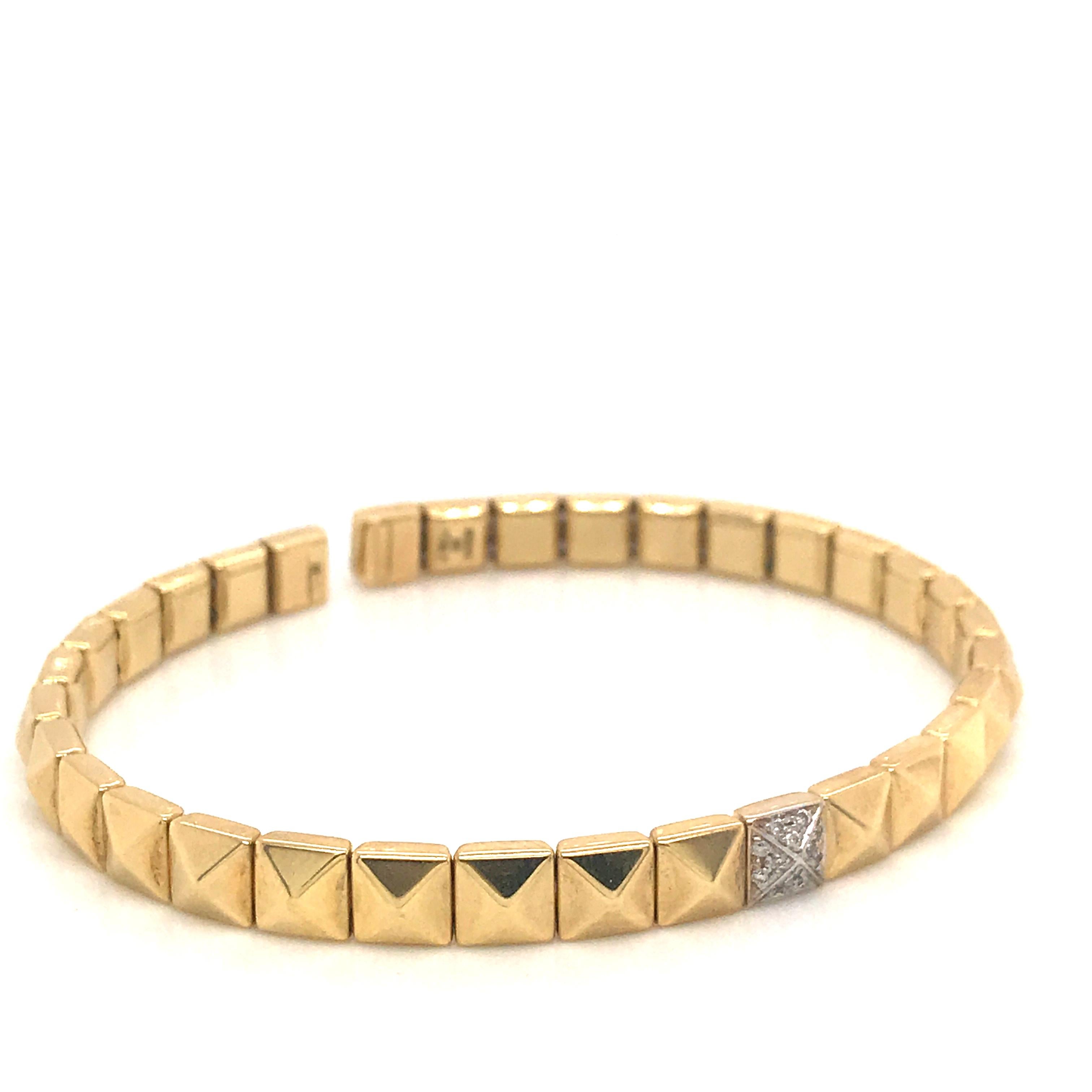 Yellow Gold and Diamond 0.60 Carat Color G Flexible Bracelet 18K Pyramid Shape 6