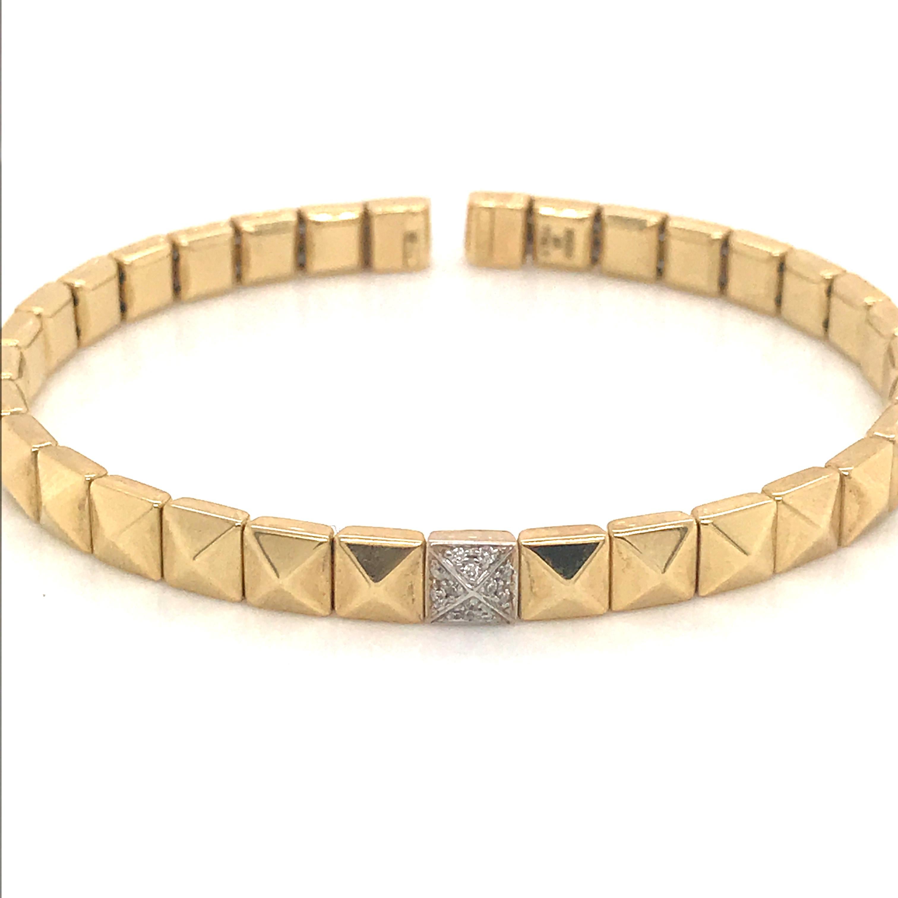 Yellow Gold and Diamond 0.60 Carat Color G Flexible Bracelet 18K Pyramid Shape Damen