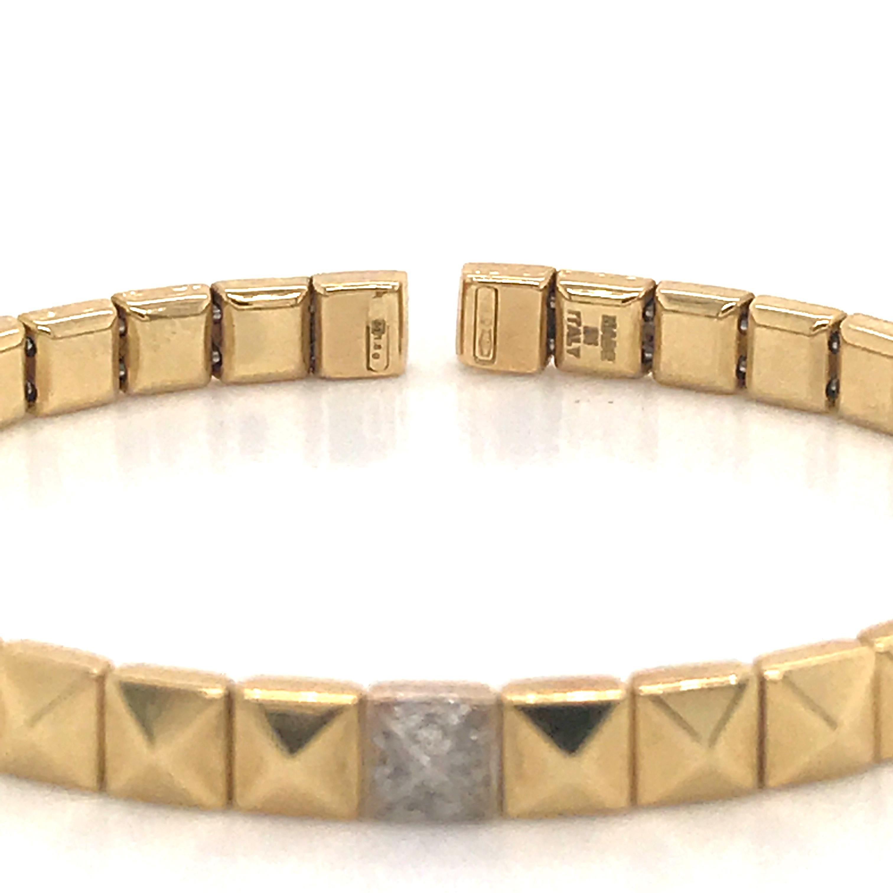 Yellow Gold and Diamond 0.60 Carat Color G Flexible Bracelet 18K Pyramid Shape 3