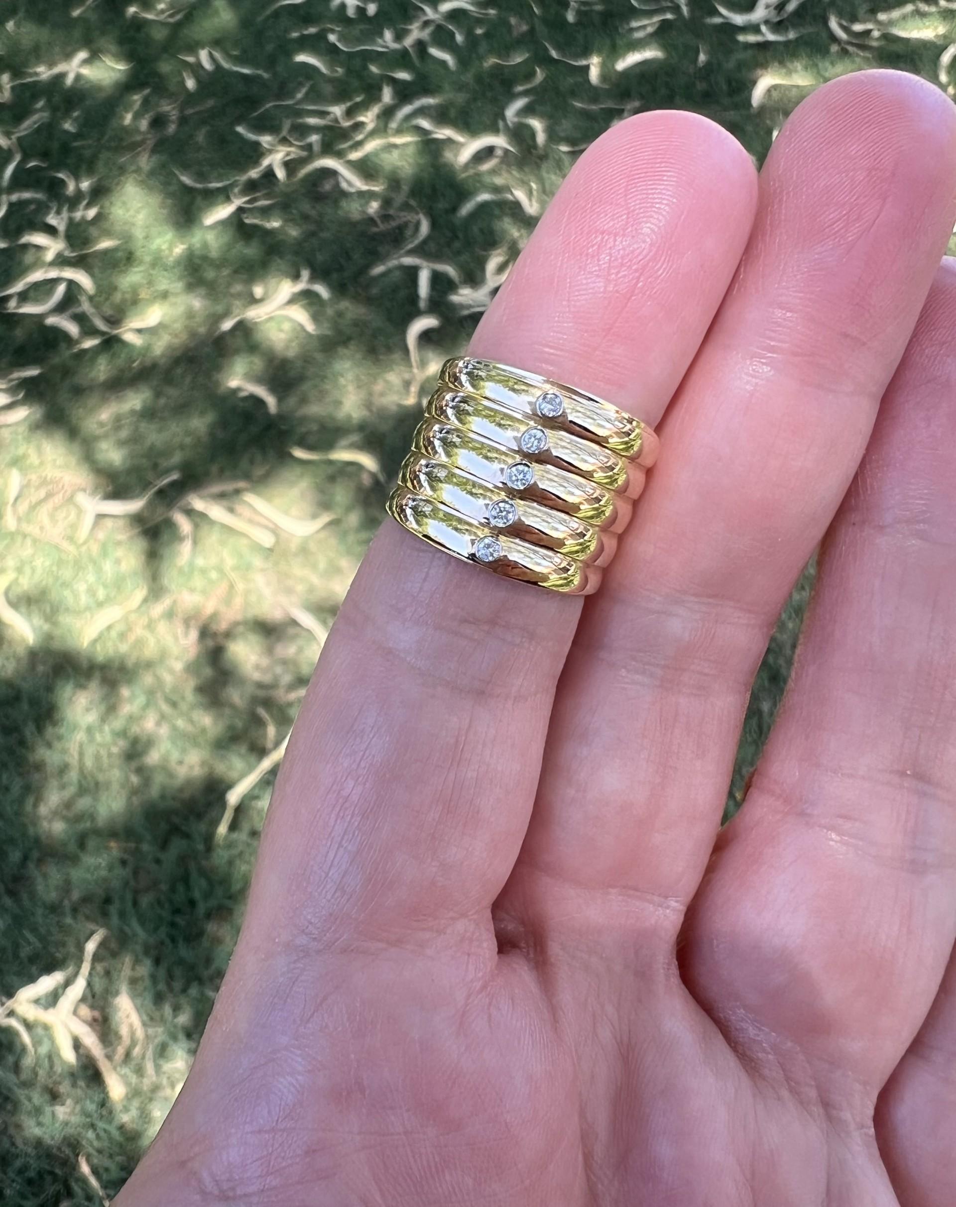 Yellow Gold and Diamond Cuff Ring (Estate) In Good Condition For Sale In Phoenix, AZ