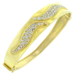 Bracciale o braccialetto doppio Swerve in oro giallo e diamanti