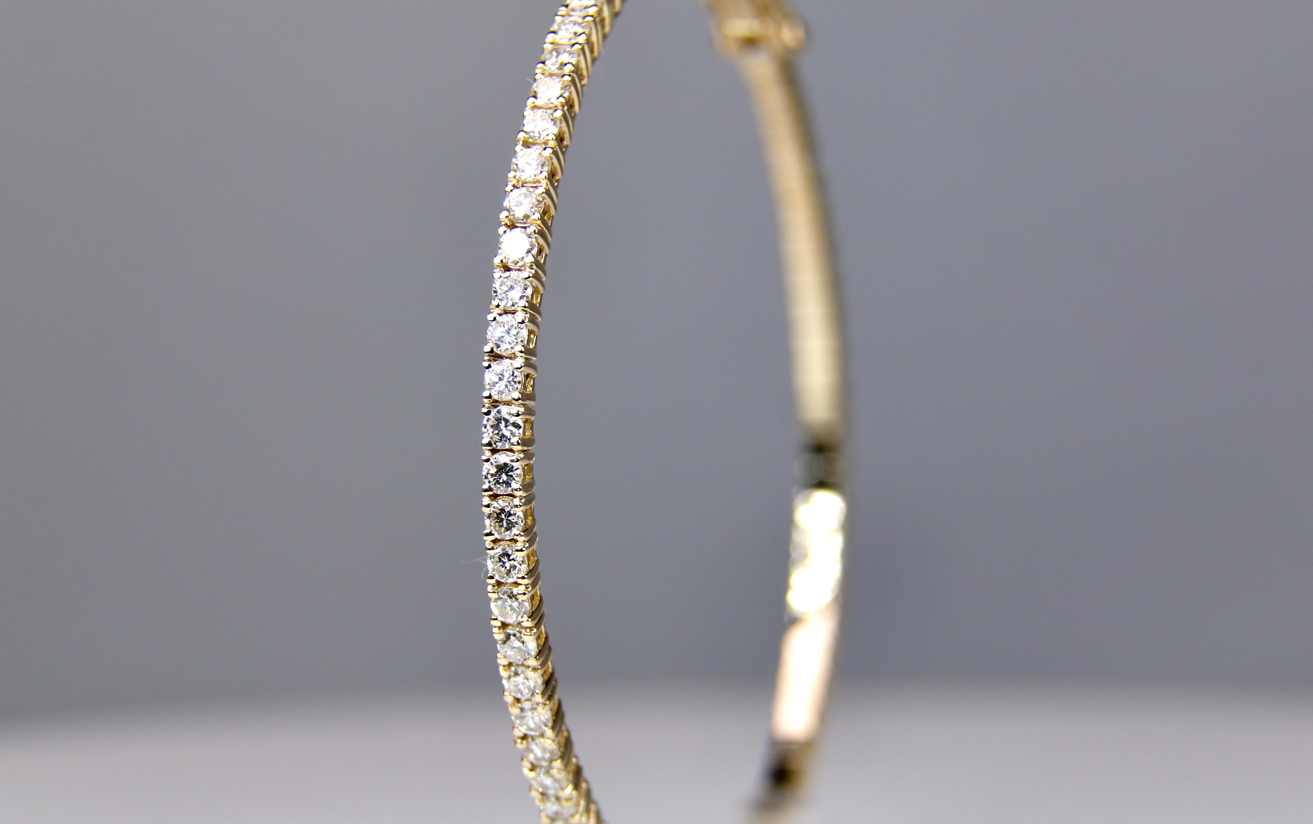 Modern Yellow Gold and Diamond Flexible Bangle Bracelet