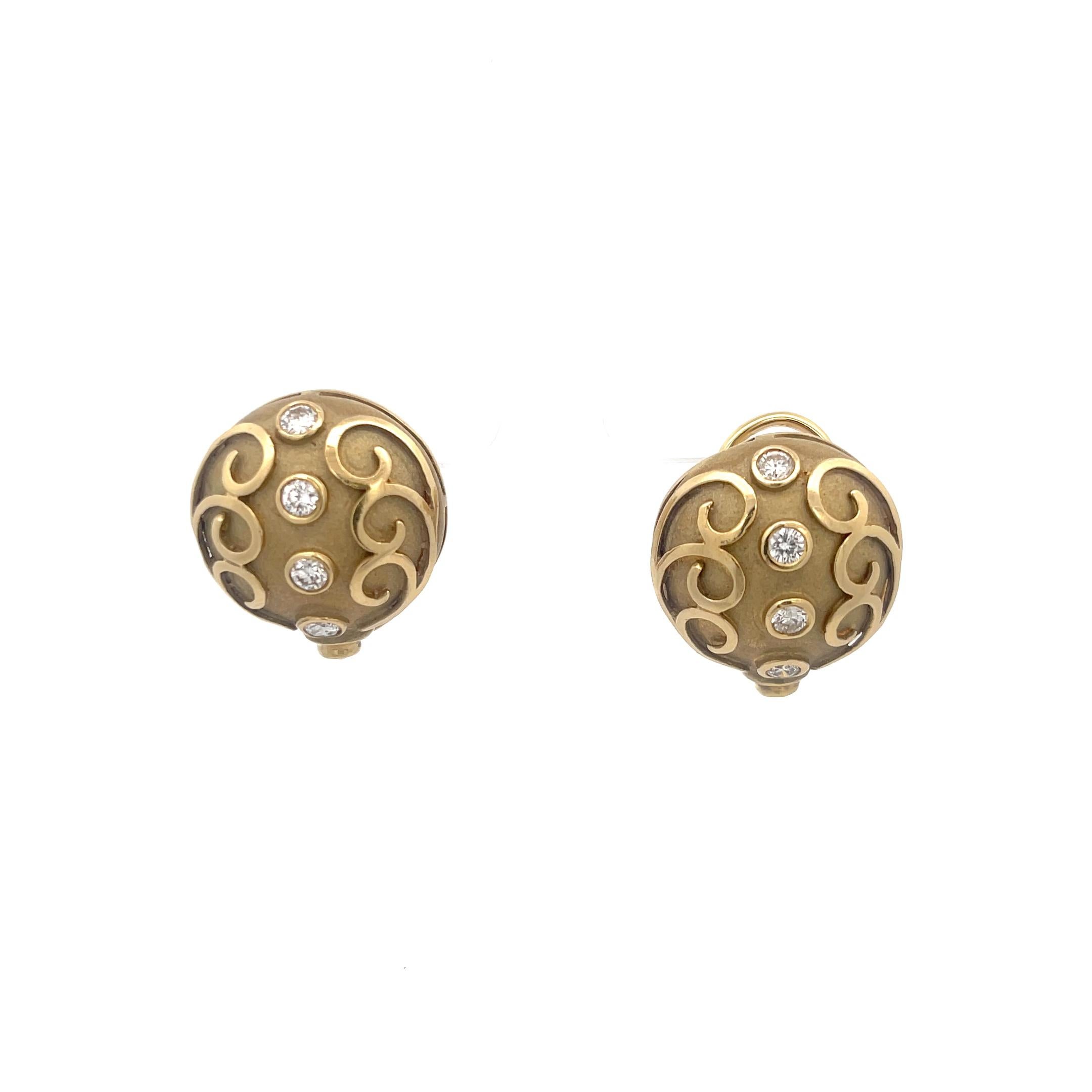 Moderne Boucles d'oreilles Mahlia en or jaune et diamants en vente