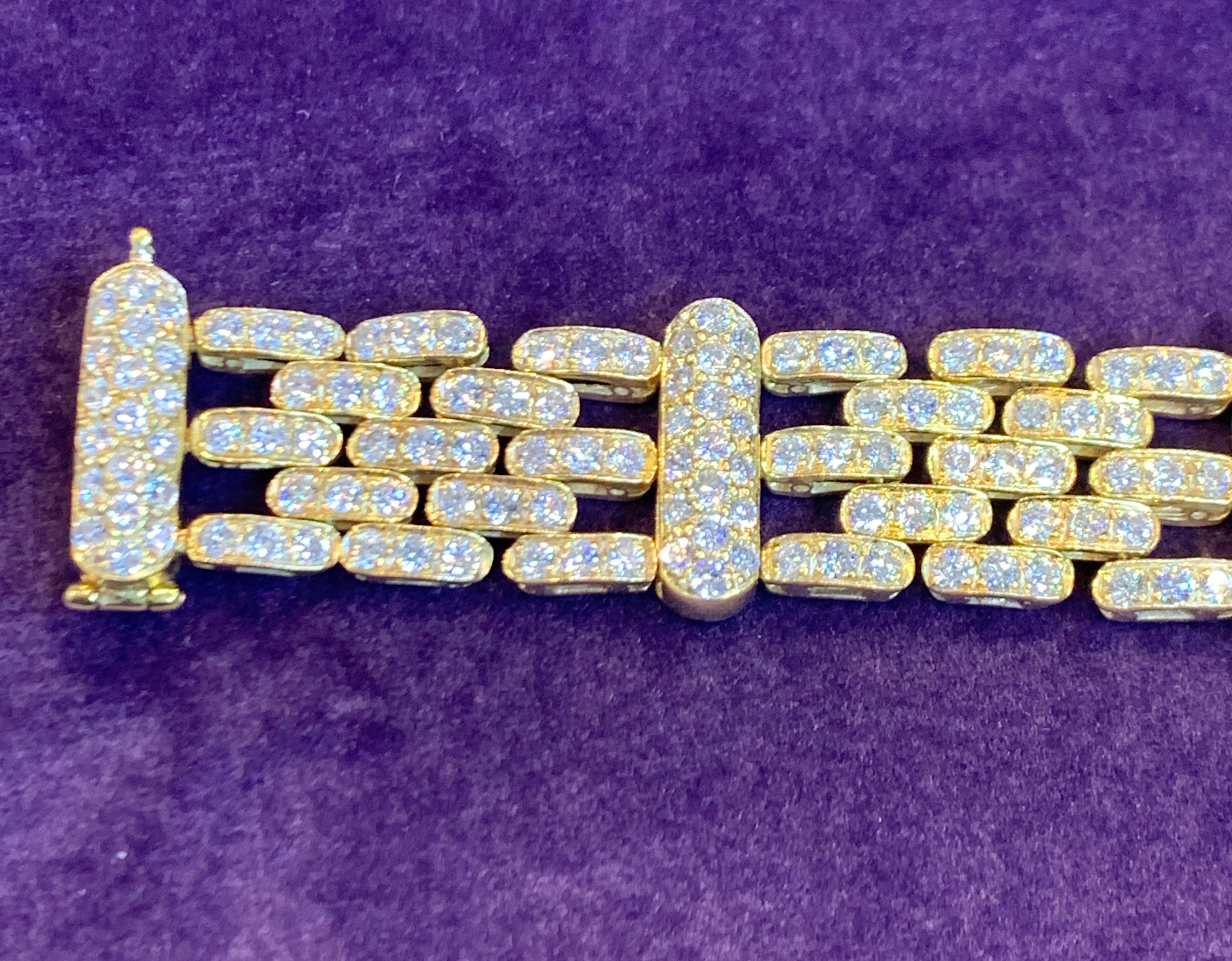 Round Cut Yellow Gold and Diamond Men's Bracelet For Sale