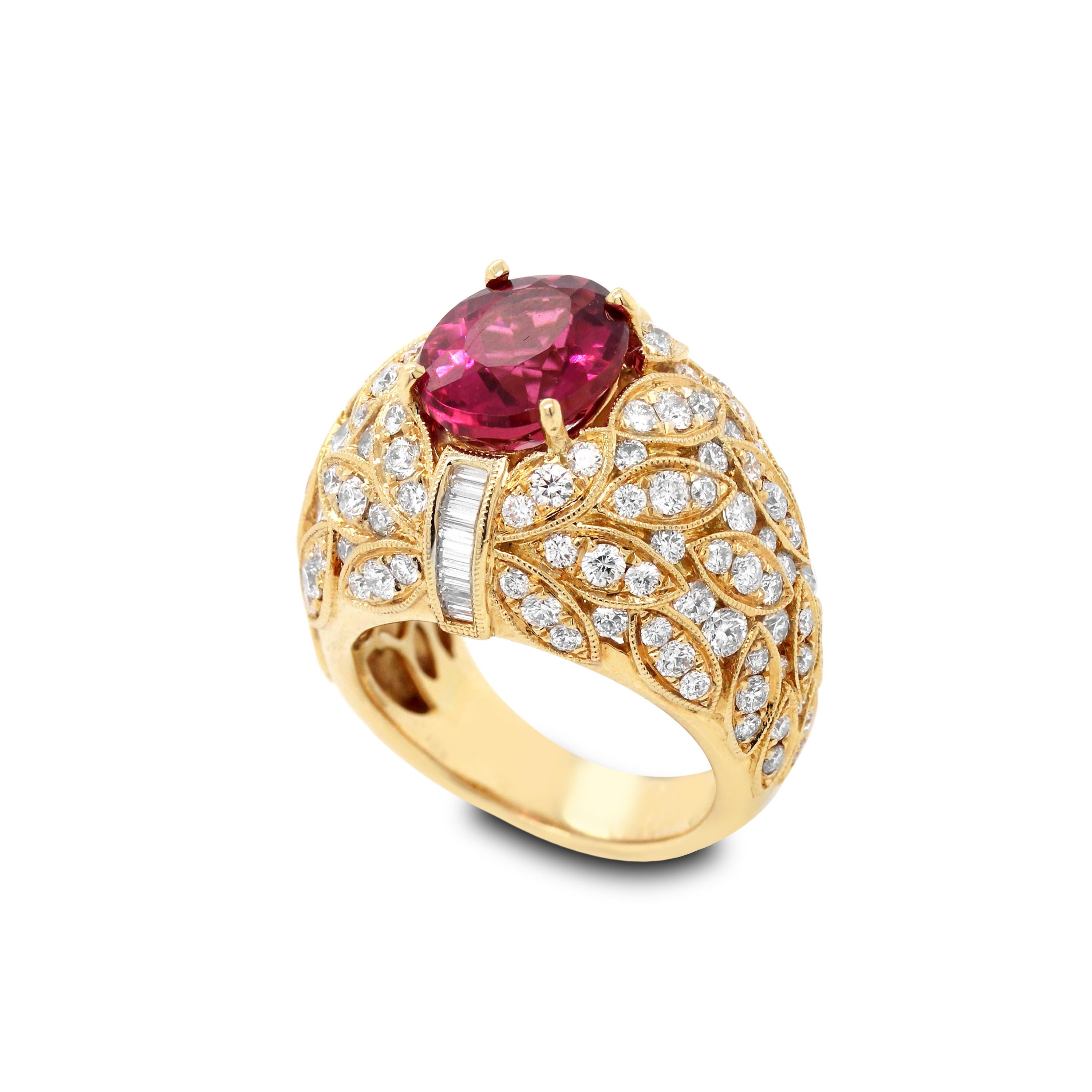 Yellow Gold and Diamond Ring with Rubellite Tourmaline Center In Excellent Condition In Boca Raton, FL
