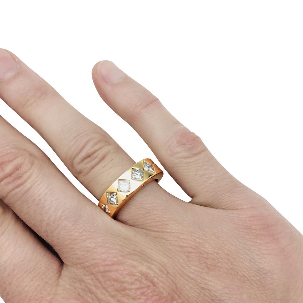 Contemporary Chanel Ring, Jacquard Collection set with princesse cut diamonds.