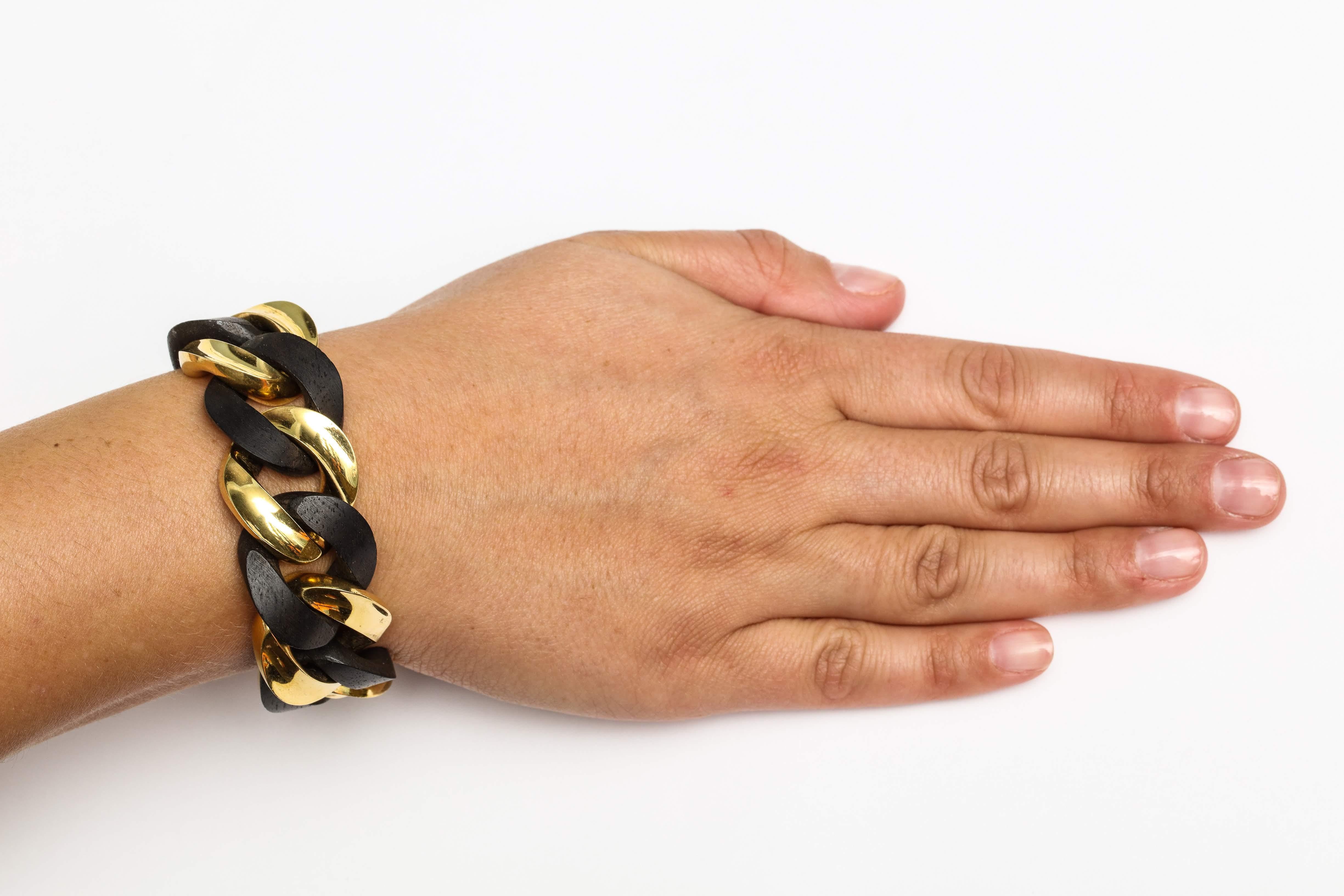 Yellow Gold and Ebony Wood Curb-Link Bracelet 3