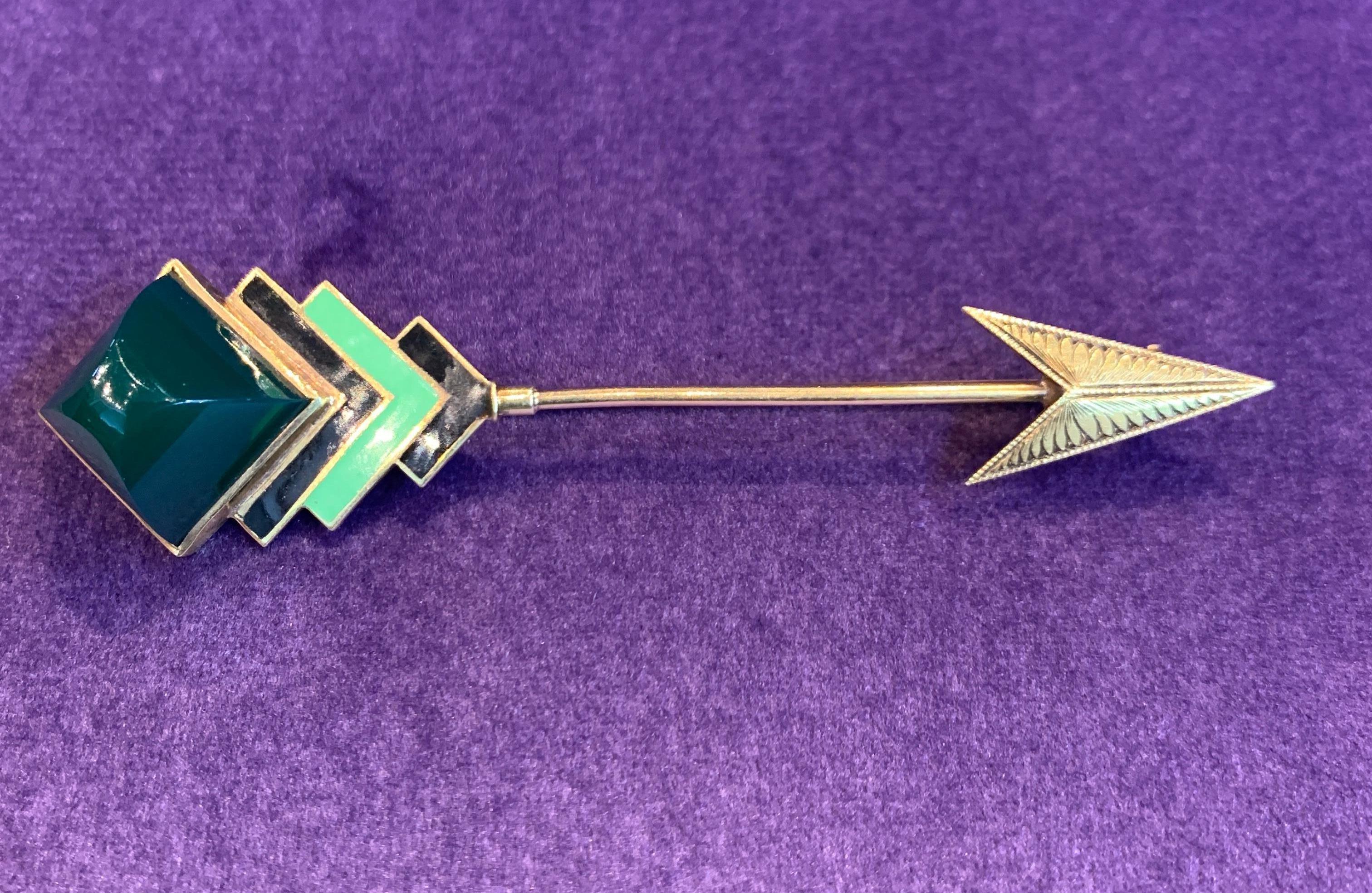 Agate, Yellow Gold, green agate and Enamel Men's Stickpin made Circa 1930 
14K Yellow Gold
Measurements: 3 inches long