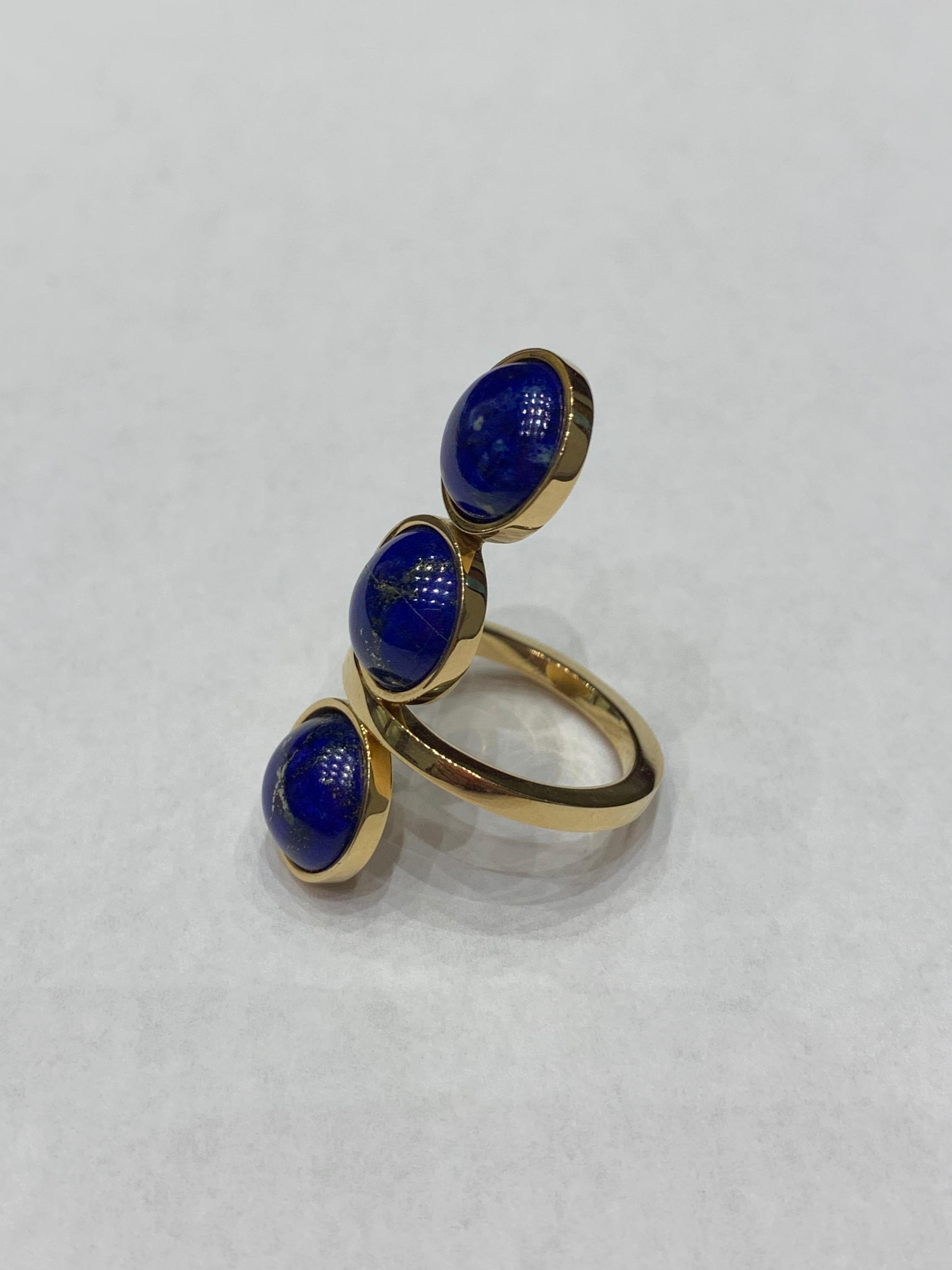 Yellow Gold and Lapis Lazuli Cocktail Ring 2