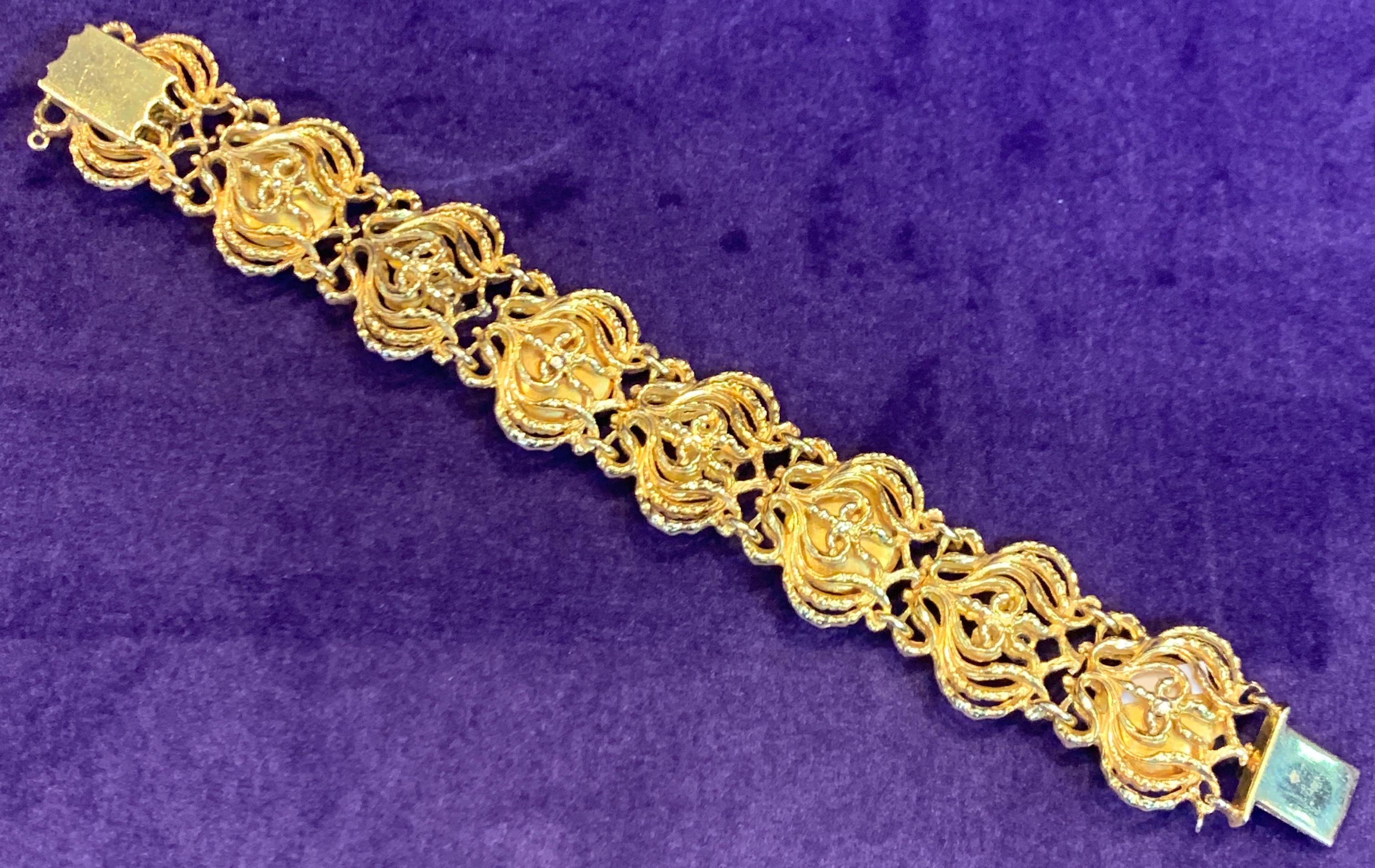 Yellow Gold and Natural Jade and Diamond Bracelet 2