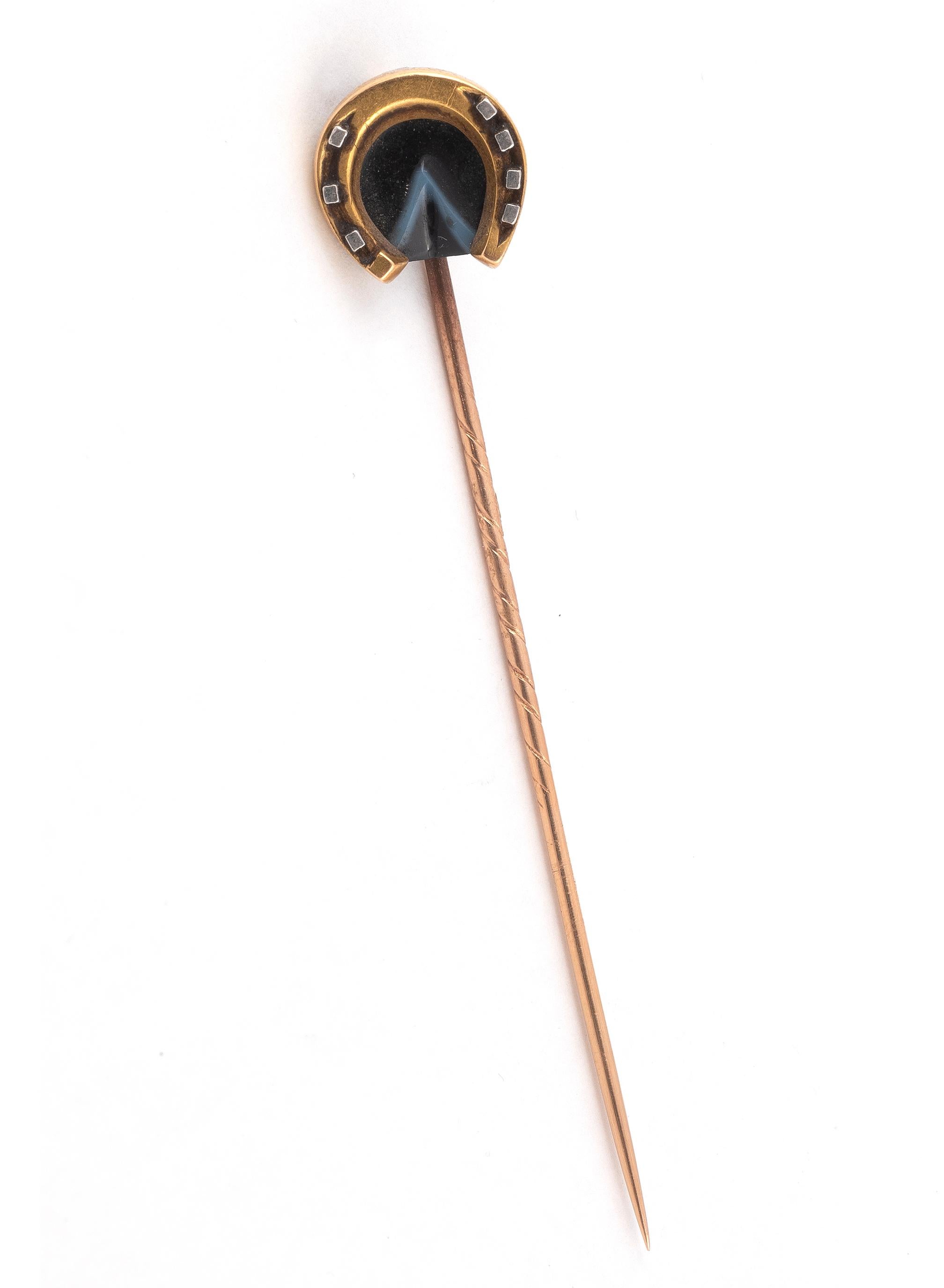 Victorian Yellow Gold and Platinum Agate Stickpin For Sale