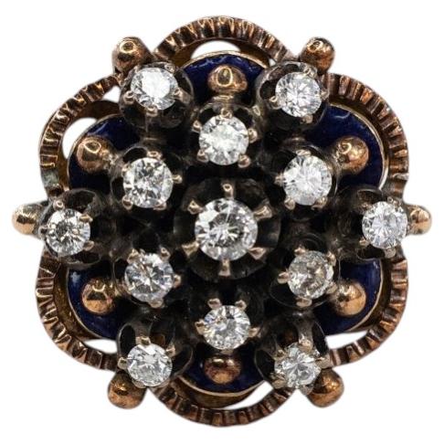 Bague à motif floral en or jaune et argent, sertie de diamants en vente