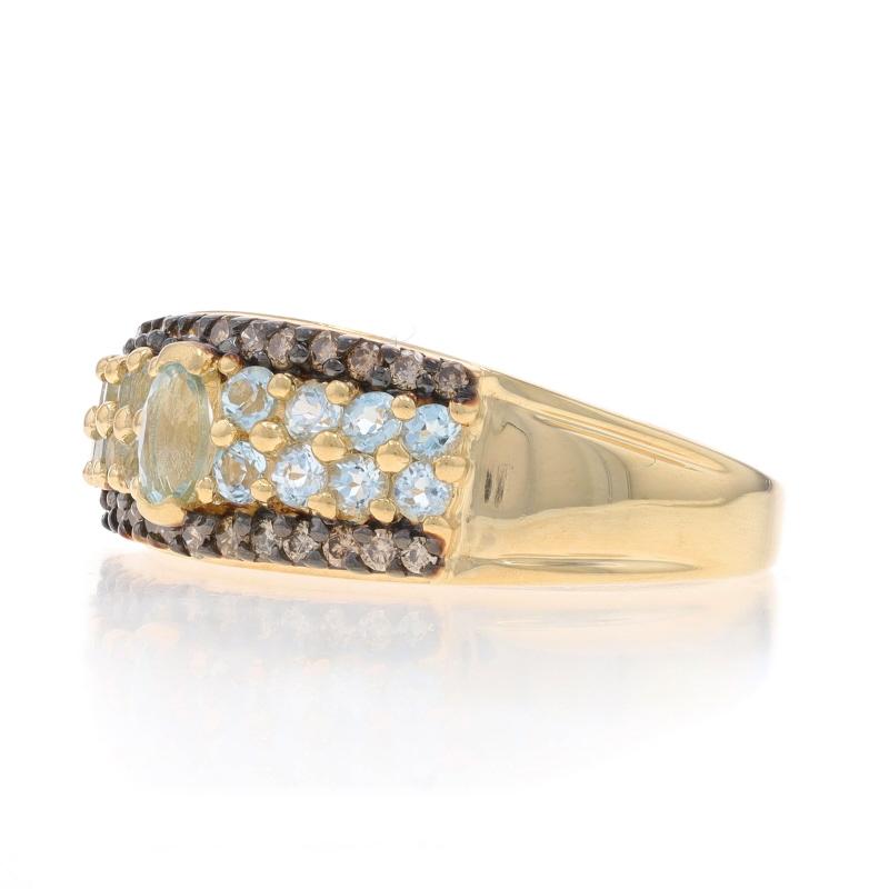 Fascia a grappolo di diamanti in oro giallo - Anello ovale e rotondo da 0,96 ct. in 14 ct. In condizioni ottime in vendita a Greensboro, NC