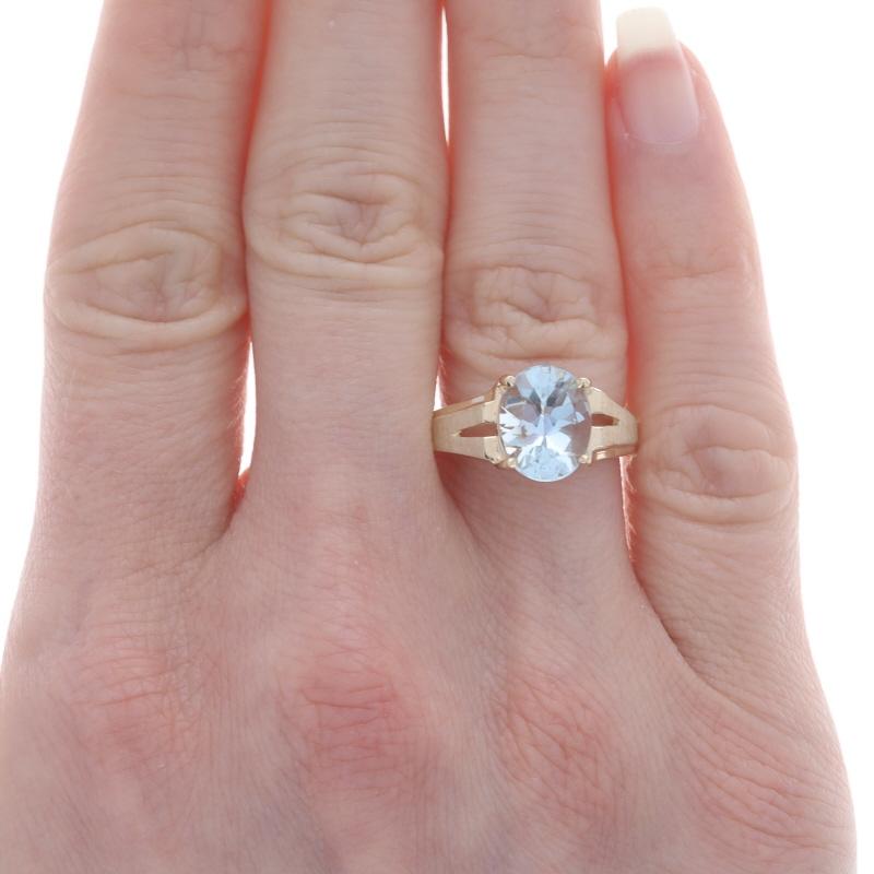 Size: 7
Sizing Fee: Up 2 sizes for $35 or Down 2 sizes for $30

Metal Content: 10k Yellow Gold

Stone Information

Natural Aquamarine
Treatment: Heating
Carat(s): 2.25ct
Cut: Oval
Color: Blue

Total Carats: 2.25ct

Style: Solitaire
Features: Split