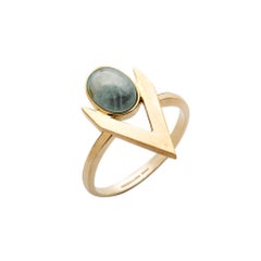 Aquamarine Cabochon V-Shaped Ring in 9carat yellow gold