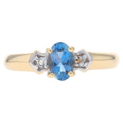 Anillo de Oro Amarillo Aguamarina y Topacio Blanco - 14k Ovalado .46ctw Borde Cuchillo