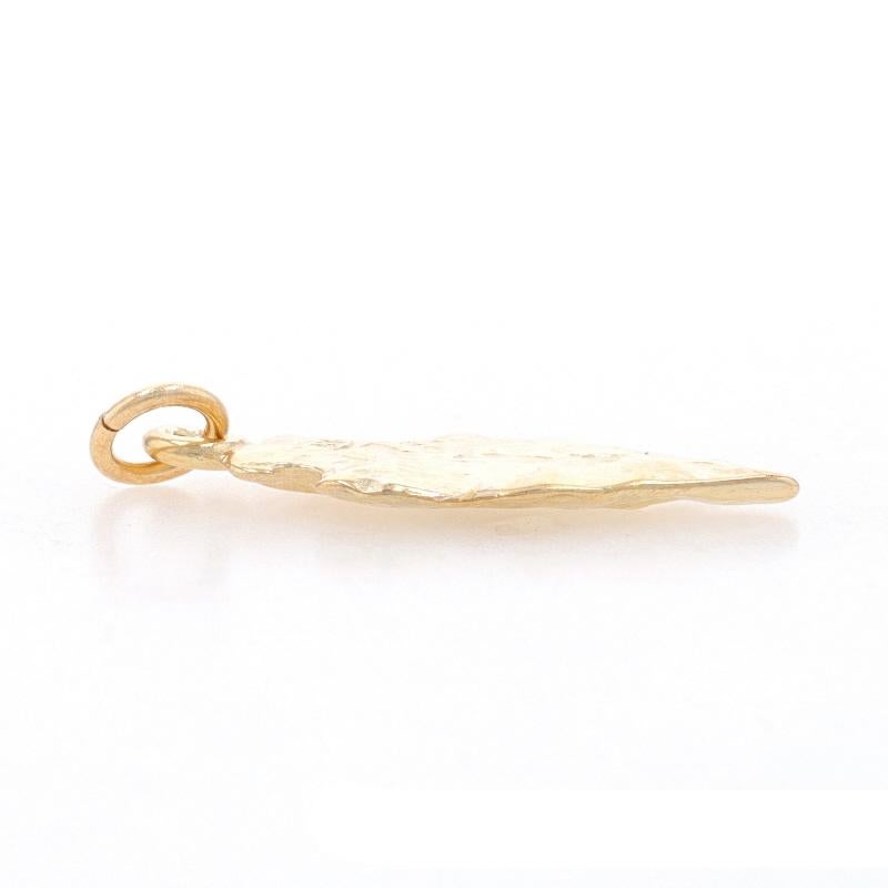 Yellow Gold Arrowhead Charm - 14k Hunting Tool Strength Protection Pendant In Excellent Condition For Sale In Greensboro, NC
