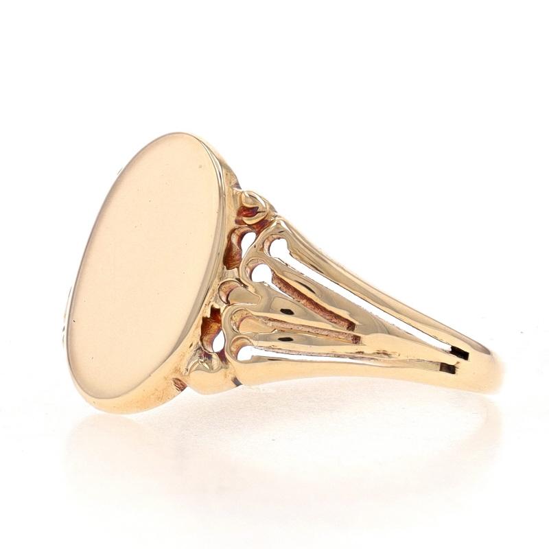 Women's Yellow Gold Art Deco Oval Signet Ring - 10k Engravable For Sale
