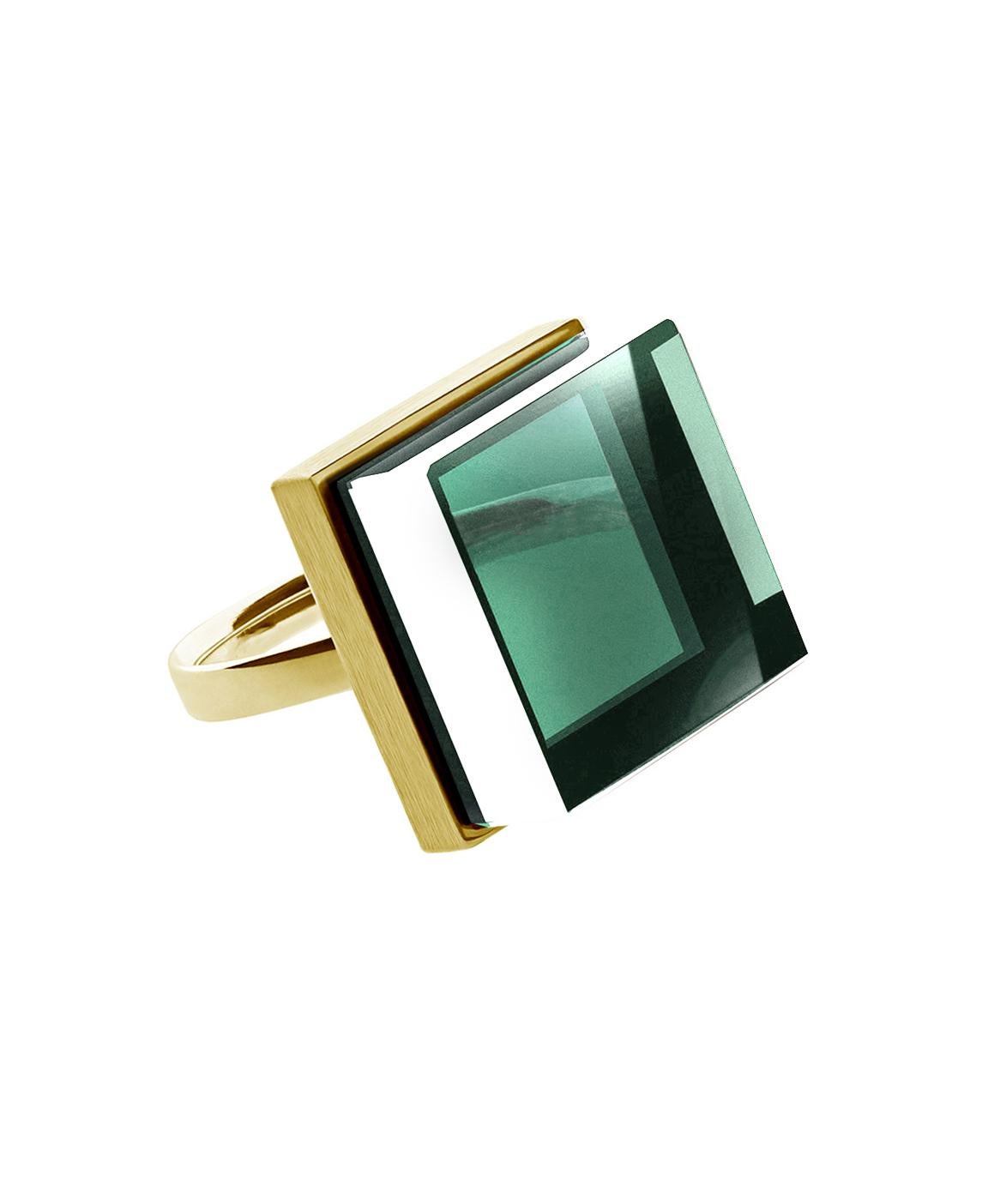 Yellow Gold Contemporary Ring with Green Quartz For Sale 3