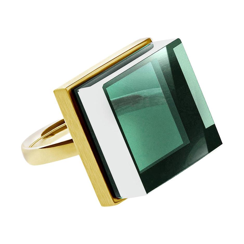 Yellow Gold Art Deco Style Ring with Natural Green Quartz For Sale