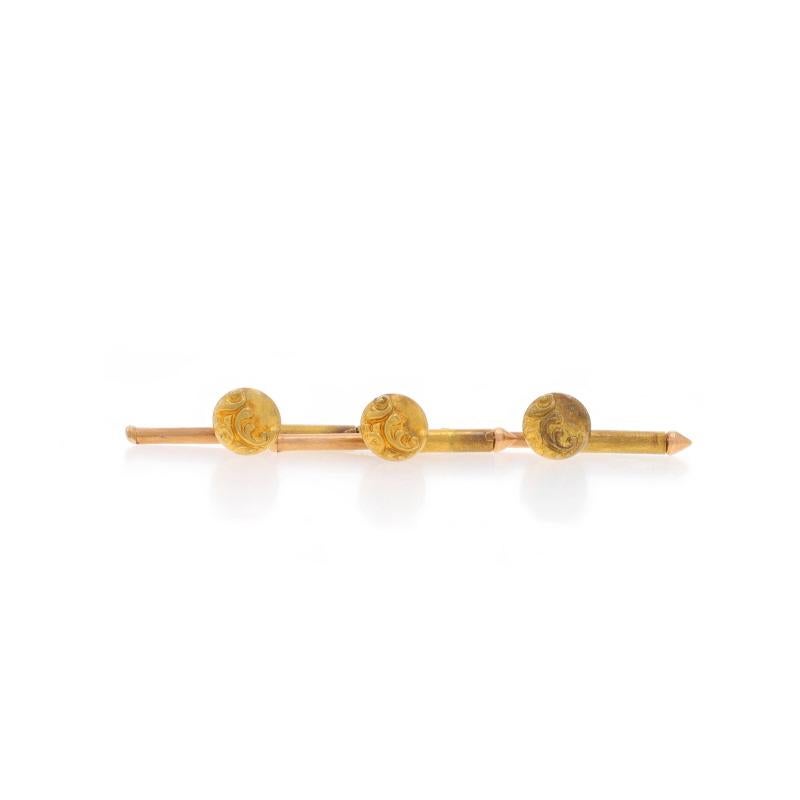 Yellow Gold Art Deco Scrollwork Set of 3 Men's Shirt Studs - 14k Vintage In Good Condition In Greensboro, NC