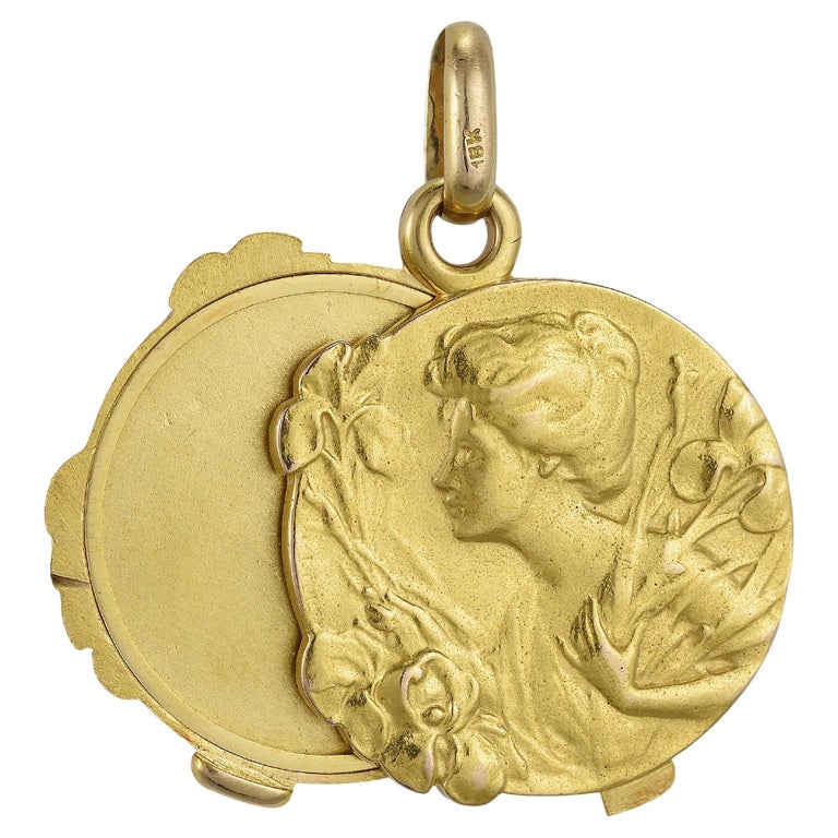 Yellow Gold Art Nouveau Slide Locket For Sale at 1stDibs