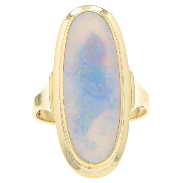 Australischer Opal-Cocktail Solitär-Ring aus Gelbgold 14k Oval