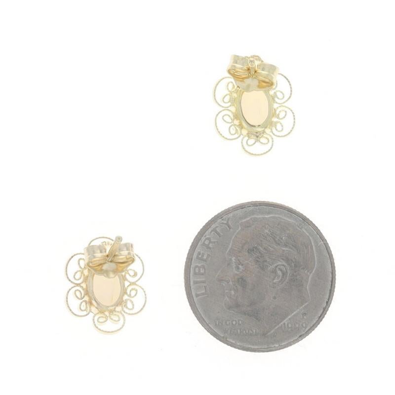 Taglio ovale Orecchini in oro giallo con opale australiano - 14k Oval Cab .60ctw Floral Pierced in vendita