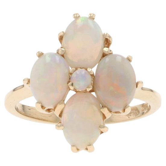 Gelbgold Australischer Opal Vintage Cluster Cocktail Ring - 14k Cabochon 1.83ctw im Angebot
