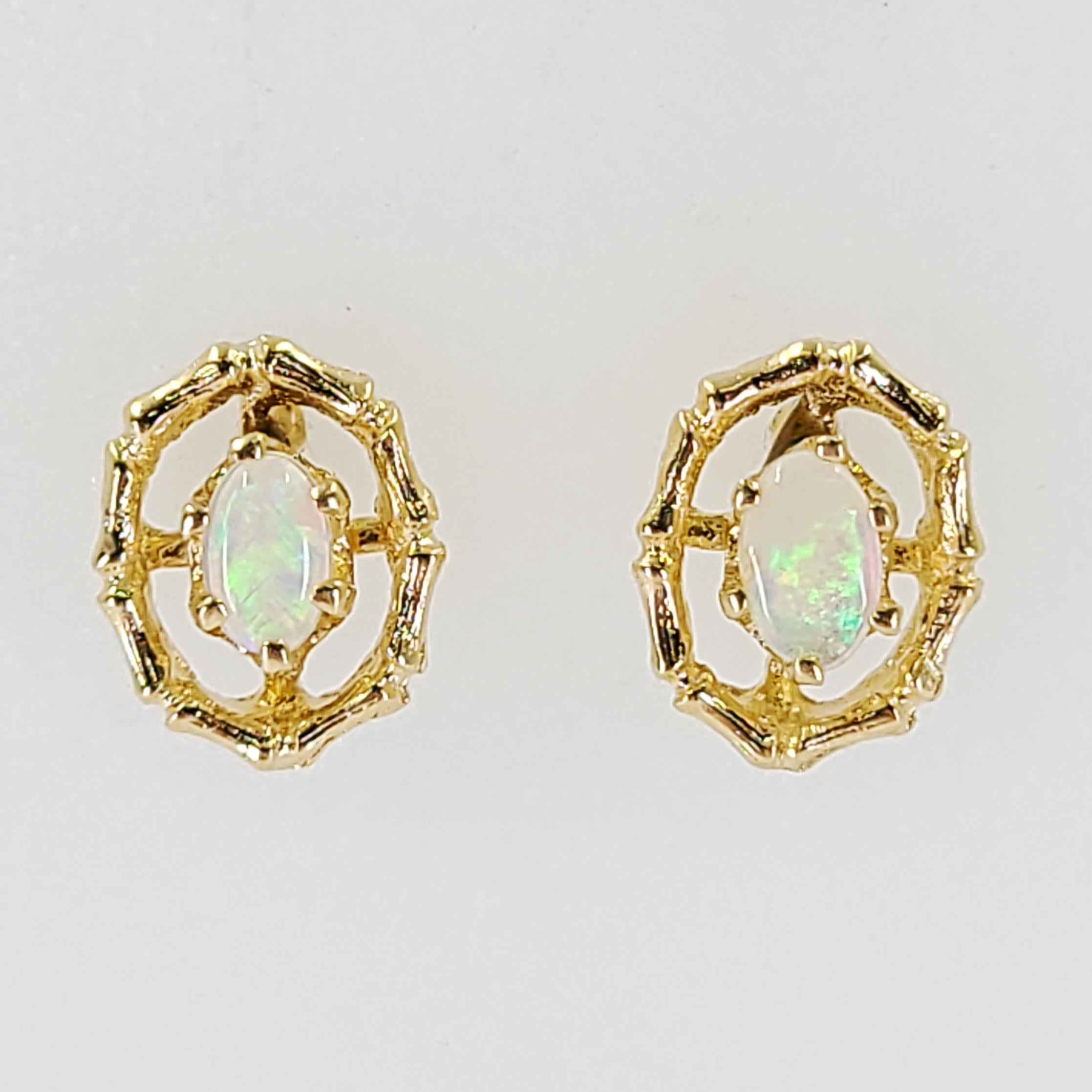 Yellow Gold Bamboo Design Oval Opal Stud Earrings In Good Condition For Sale In Coral Gables, FL